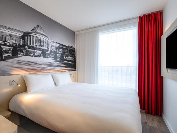 B&B HOTEL Brussels Centre Gare du Midi : photo 4 de la chambre chambre double