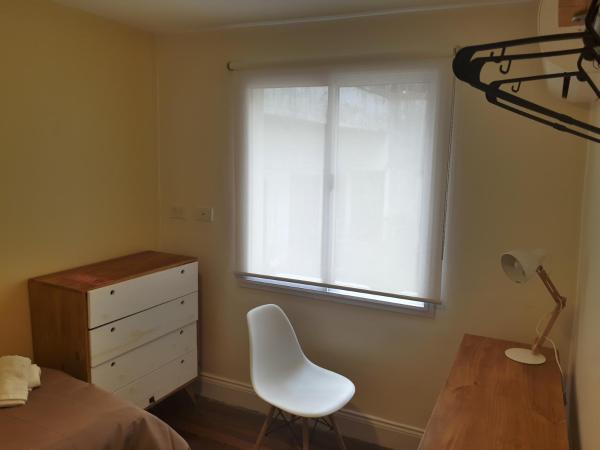 Sabatico Travelers Hostel & Guesthouse : photo 3 de la chambre chambre simple avec salle de bains commune