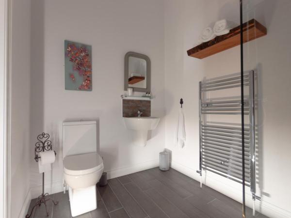 Millbrae Lodges : photo 3 de la chambre chambre double avec salle de bains privative