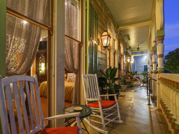 Maison Perrier Bed & Breakfast : photo 4 de la chambre chambre lit king-size supérieure - premier Étage