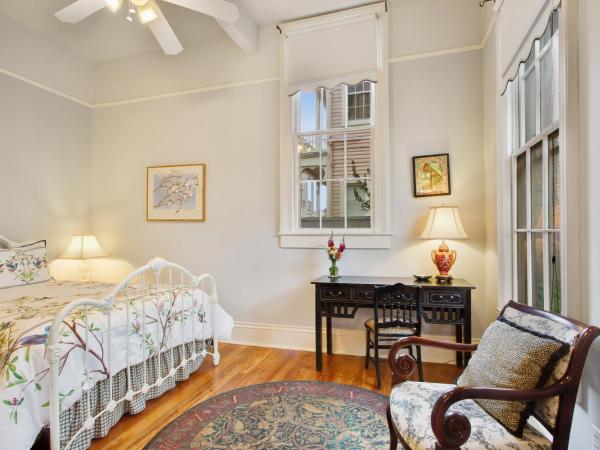 Maison Perrier Bed & Breakfast : photo 1 de la chambre chambre lit queen-size standard - premier Étage