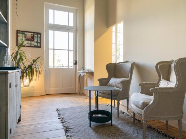 Numero22 Chambres d'hôtes : photo 2 de la chambre suite - vue sur jardin