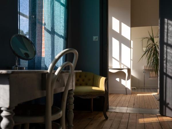 Numero22 Chambres d'hôtes : photo 4 de la chambre suite - vue sur jardin