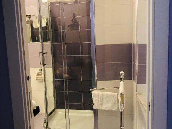 al Corso 203 : photo 3 de la chambre chambre lit king-size avec baignoire spa