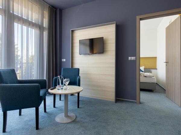 Hotel Yacht Wellness & Business : photo 4 de la chambre suite supérieure