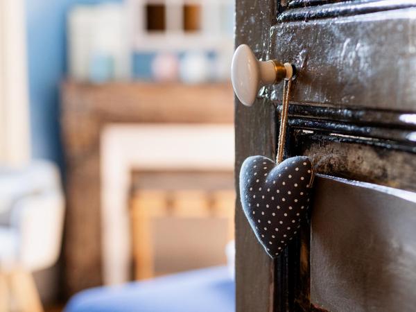 Maison d'hôtes La Poterne : photo 4 de la chambre chambre double - vue sur jardin