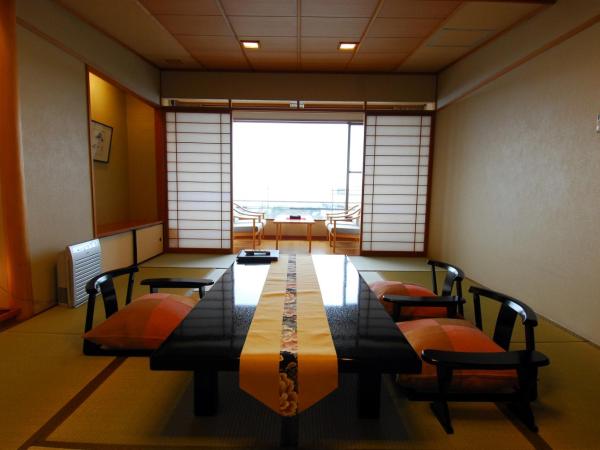 Arima Onsen Taketoritei Maruyama : photo 6 de la chambre chambre supérieure de style japonais - vue sur ville - non-fumeurs