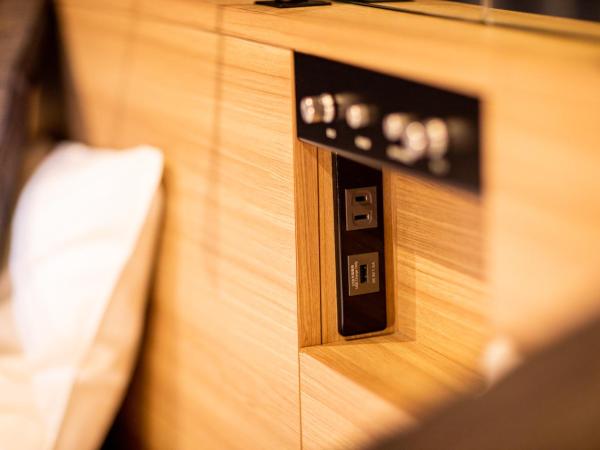 Quintessa Hotel Osaka Shinsaibashi Comic & Books : photo 6 de la chambre chambre simple - accessible aux personnes à mobilité réduite