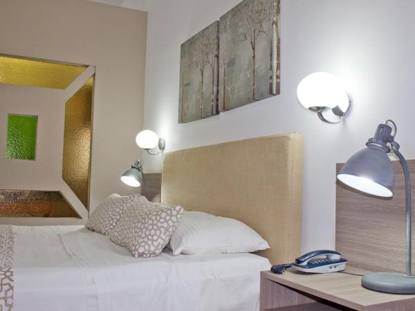 Hotel Christina : photo 6 de la chambre studio - vue sur piscine