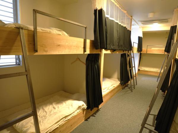 Santiago Guesthouse Hiroshima : photo 1 de la chambre lit superposé dans dortoir mixte