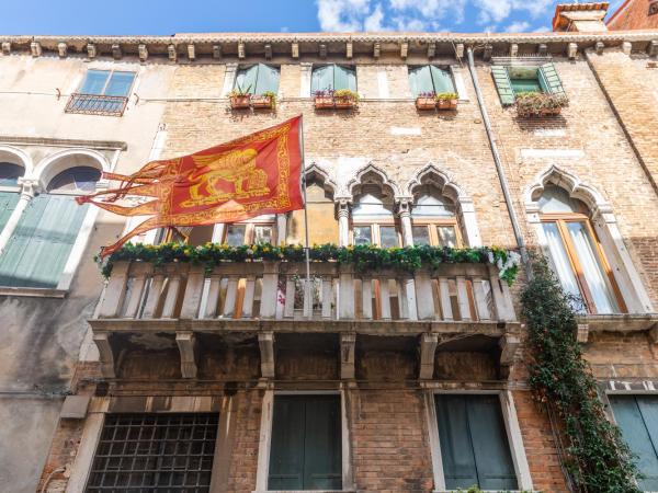 Dimora Al Doge Beato vista canale : photo 6 de la chambre chambre double supérieure - vue sur canal