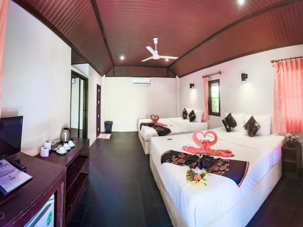 Lanta Pearl Beach Resort : photo 5 de la chambre bungalow familial