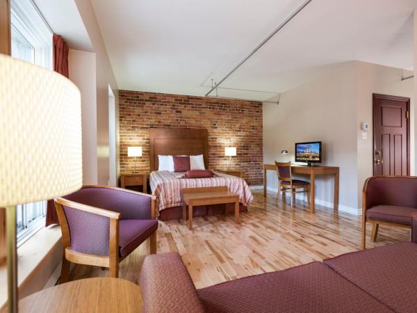 Hotel Quartier des Spectacles : photo 1 de la chambre chambre lit queen-size supérieure avec canapé-lit