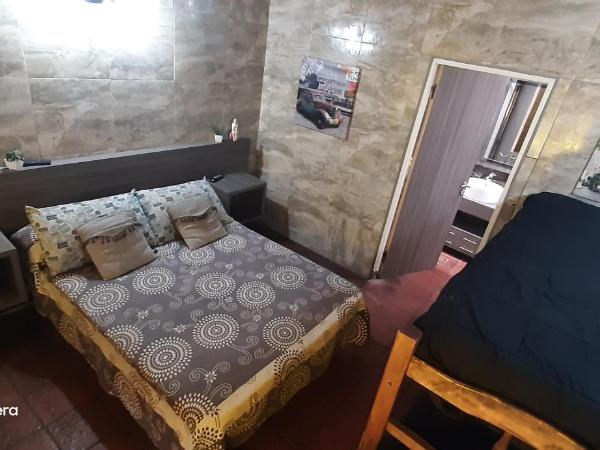 Hostel Ruca Potu : photo 6 de la chambre chambre quadruple avec salle de bains privative