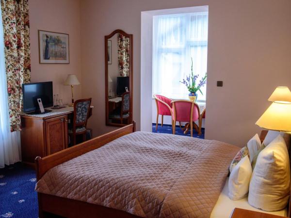 Hotel Rezydencja : photo 8 de la chambre chambre double deluxe