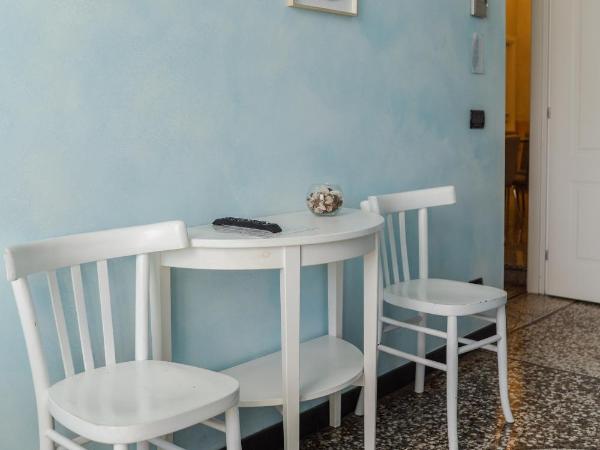 B&B Caterina : photo 8 de la chambre chambre double avec salle de bains privative