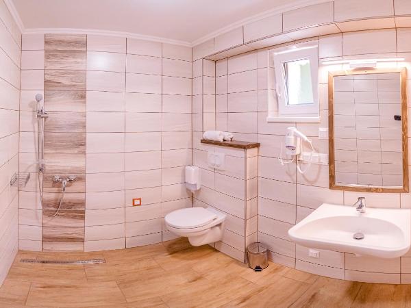 Három a Kislány Panzió : photo 9 de la chambre appartement