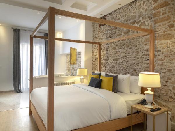 Suite Azur Hotel : photo 1 de la chambre suite deluxe avec lit king-size