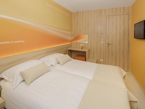 Residence Umag Plava Laguna : photo 2 de la chambre chambre classique avec balcon - côté parc