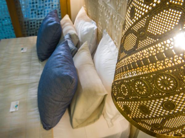 Omiros Boutique Hotel (Adults Only) : photo 4 de la chambre suite lit king-size boho avec terrasse