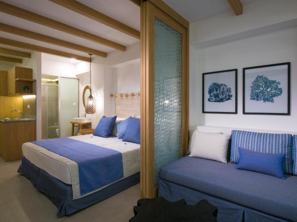 Omiros Boutique Hotel (Adults Only) : photo 1 de la chambre suite lit king-size boho avec terrasse