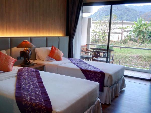 Chang Buri Resort & Spa : photo 4 de la chambre chambre de luxe - côté colline
