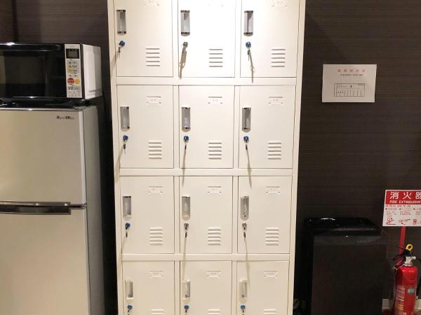 ゲストハウス888 女性専用ドミトリー : photo 2 de la chambre lit simple dans dortoir pour femmes