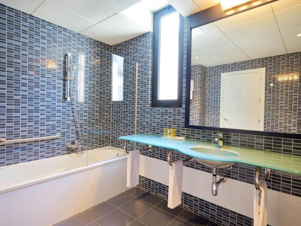 Eurostars Málaga : photo 6 de la chambre chambre triple