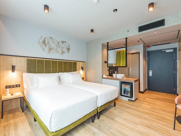 Barceló Budapest : photo 5 de la chambre chambre double ou lits jumeaux supérieure