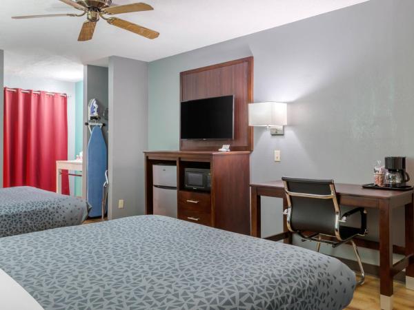 Econo Lodge West - Coors Blvd : photo 4 de la chambre chambre 2 lits queen-size - non-fumeurs