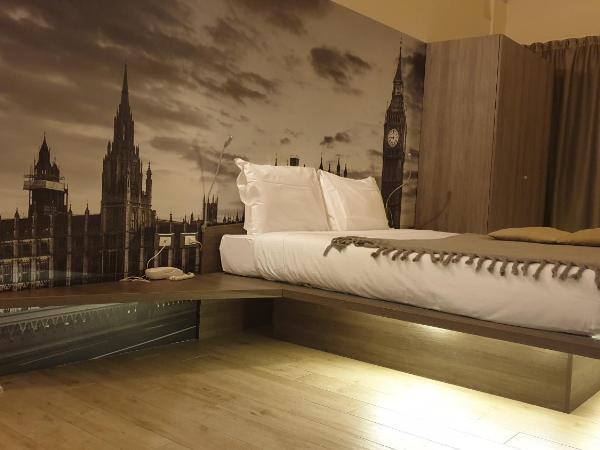 Hotel Seven Rooms : photo 8 de la chambre chambre quadruple en duplex