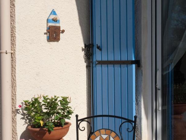 Vintage Provence : photo 3 de la chambre studio avec vue sur jardin