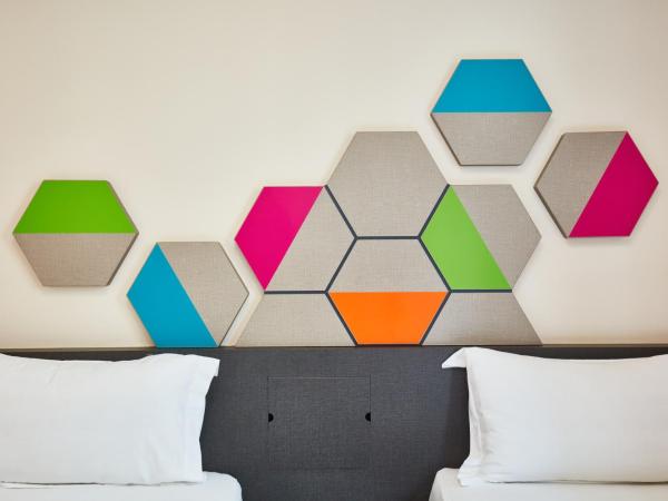 ibis budget Singapore Emerald : photo 3 de la chambre chambre lits jumeaux deluxe