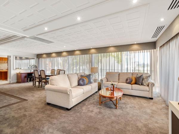 The Peninsula Riverside Serviced Apartments : photo 7 de la chambre grand one-bedroom suite with river view