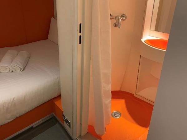 easyHotel South Kensington : photo 4 de la chambre chambre double Économique (sans fenêtre)