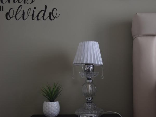 La Casa de Lola BA : photo 3 de la chambre chambre double de luxe avec balcon et salle de bains commune