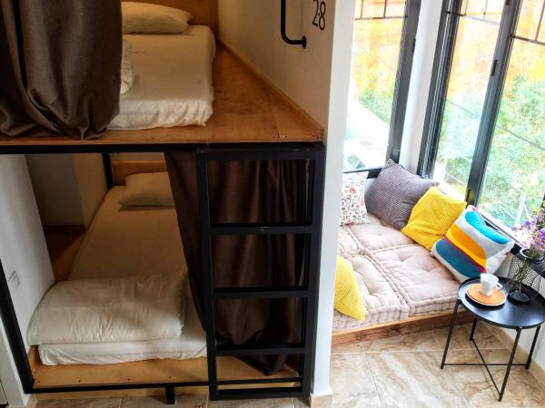 Hostel Numero Trece : photo 3 de la chambre lit dans dortoir pour femmes de 8 lits