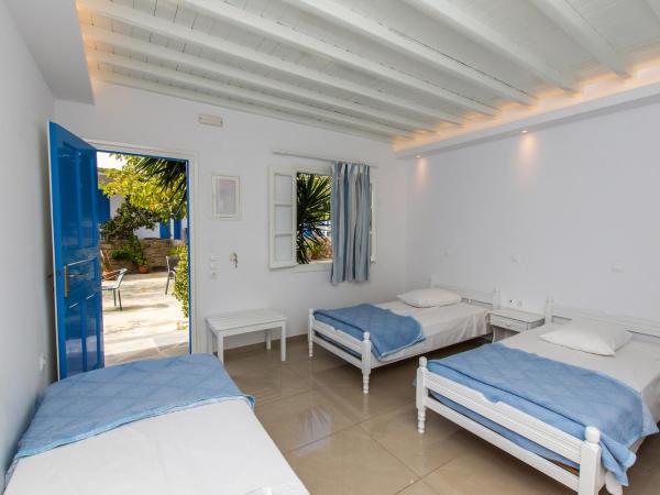 Mykonos Vouniotis Rooms : photo 6 de la chambre chambre triple - vue sur jardin