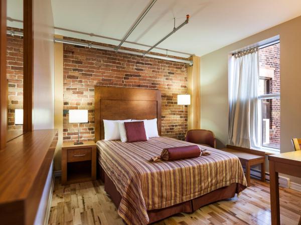 Hotel Quartier des Spectacles : photo 3 de la chambre chambre supérieure lit queen-size