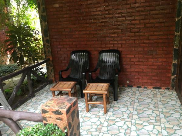 Sunflowerbungalow : photo 3 de la chambre bungalow avec terrasse