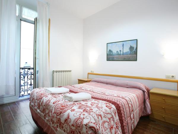 Pensión San Telmo / San Juan : photo 3 de la chambre chambre double avec salle de bains commune