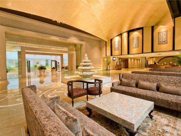 The Lalit Jaipur : photo 3 de la chambre chambre lit king-size deluxe - 10 % de réduction sur crédit nourriture et boissons, spa et blanchisserie