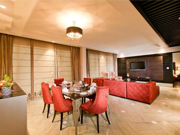 The Lalit Jaipur : photo 3 de la chambre legacy suite - avail 10% discount on f&b,spa & laundry facilities