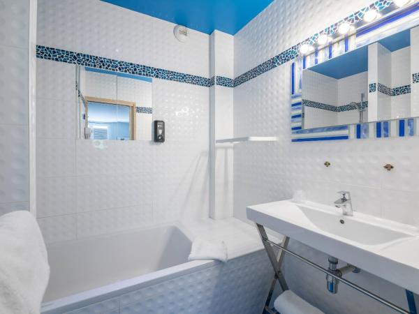 Hôtel Cosmopolitain : photo 5 de la chambre chambre familiale junior