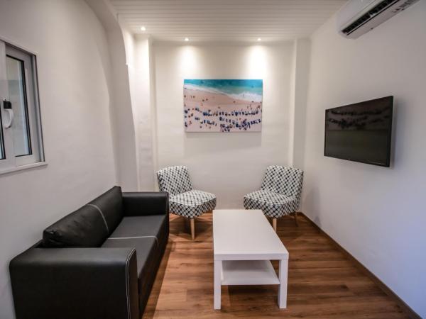 Levkosh Apartments at Lefkada's Heart : photo 8 de la chambre appartement - vue sur jardin