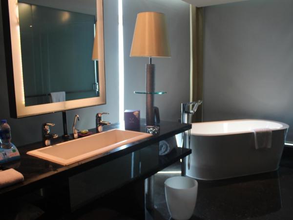 Wongtee V Hotel : photo 2 de la chambre chambre double exécutive