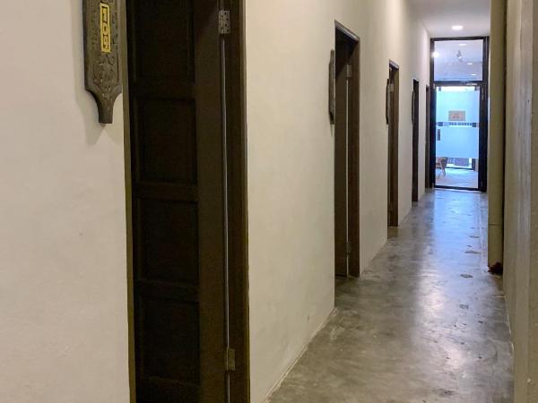 Hornbill's Nest Kuching : photo 8 de la chambre chambre lit king-size