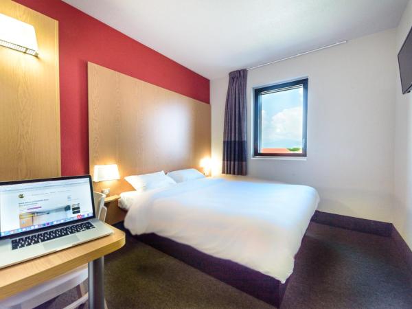 B&B HOTEL Colmar Expo : photo 1 de la chambre chambre double