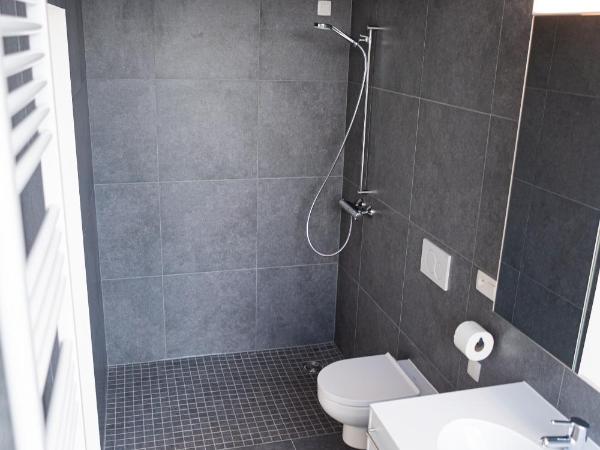 Hotel Den Briel : photo 4 de la chambre chambre double deluxe avec douche