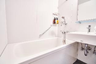 &AND HOSTEL HOMMACHI EAST : photo 5 de la chambre room #492508819